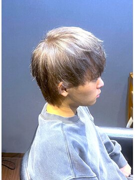 ビーダンディー(Bee dandy) マッシュショートウルフ ブリーチオンカラー グレージュブラウン