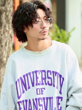 men's salon es. 新宿 メンズカット/メンズパーマ/メンズヘア【メンズサロン エス】 ニュアンスパーマ/波巻きツイストスパイラル[新宿/メンズ/men's]