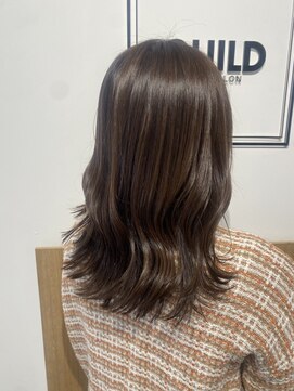 ギルド 東久留米店(GUILD) 艶ブラウン×動きのあるミディアム