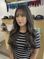 チオ(Chio)&nbsp;立体感抜群！大人女子に似合うコントラストハイライト