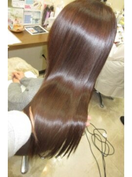 コアフィールフィス(COIFFURE fils) しなやかロング