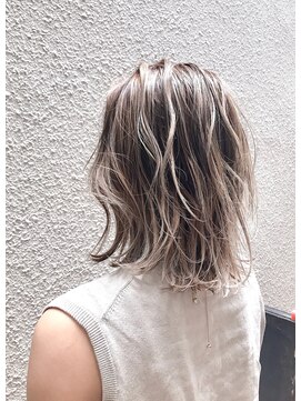 ノチ(Noci) 【Noci】エアータッチバレイヤージュ×ミルクティーアッシュ