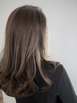 ピンキーウエスト 柔らかオリーブカラー