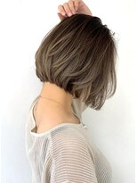 トルネード(TORNADO)&nbsp;前下がりボブハイライトバレイヤージュ