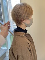 ヘアー アンド ビューティー リル(rille) ショートヘア【石附】