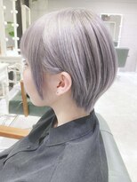 デイズ(days)&nbsp;ボブルフグレージュカラーくびれショートウルフボブ小顔カット