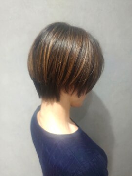 アニュー ヘア アンド ケア(a New hair&care) 20代30代40代ストレートボブハイライト立体感ブリーチ透明感