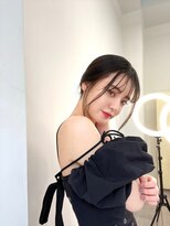顔まわりカット暗髪_ダークアッシュチェリーブラウンフェミニン