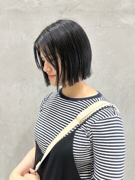 ウシワカマルエムティードット 富士宮店(USHIWAKAMARU MT.) 顎下１センチボブ