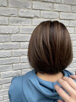 リビング(LiVing) ハイライトを入れて他とは違うボブに