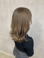 トリコ(ToricO)&nbsp;ミルクティーベージュ　韓国風巻き　くすみベージュ　外ハネ