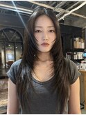顔まわりレイヤーカットハッシュカットセンターパート韓国ヘア