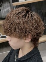 オーバル ジングウマエ(OVARL jingumae)&nbsp;波巻きシャドウパーマラウンドマッシュ