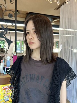 ソル(SOL) 切りっぱなしミディアム×グレージュ