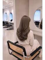 パーク バイ グラッジ 池袋(Park by GLADGE)&nbsp;艶感たっぷりオリーブグなに
