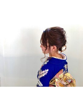 スニップ(snip) ナチュラルシニヨン☆