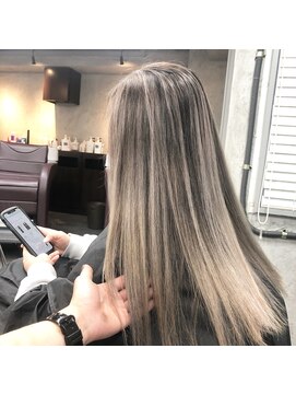 アポロ 横浜駅店(apollo) ストレートバレイヤージュ