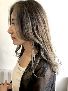 ペネロープ(Penelope) ［新宿］ハイライト/フェイスフレーミング　担当夕島［Penlope］