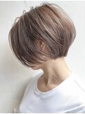 メリハリ くびれ ショートボブ