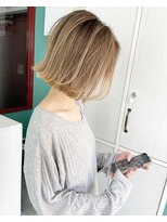 バーチョ(bacio)&nbsp;ブロンドバレイヤージュ ボブ