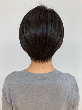 クオリス 上福岡店(QUALIS) ショートカット/グラデーションカット/黒髪/20代30代40代/小顔