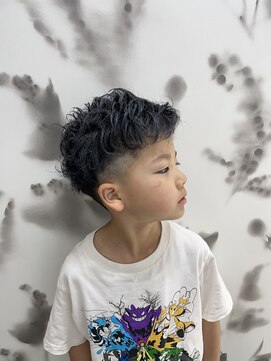 モノ アンド イニ(Mono & inni) お子様カット