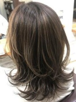 ヘアーサロン ミーム(MEME)の写真/気になる白髪も、しっかりカバーしながら理想の色味に♪ダメージレスでツヤ感のある仕上がりに…。