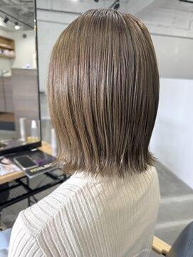 オアシス アン(oasis-un) カラー以上ブリーチ未満の透明感オリーブグレージュ