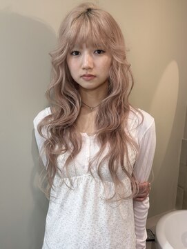 ピンクベージュ