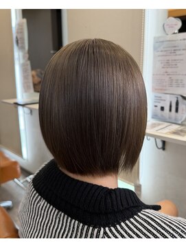 ヘアアンドリラクゼーション ジン(Jinn) ミルクティーベージュ