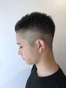 オンアフライデー(on a friday) フェード