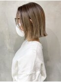 アッシュベージュボブ_こなれミディホワイトグレージュ_ba383032