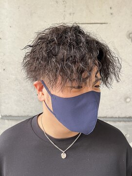 ヘアホリック(HAIRHOLIC) センターパートツイスパ