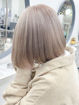 ヒビヲ(HIBIO) ダブルカラーハイライトイルミナカラーインナーカラーブリーチ