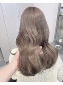 5976ミルクティーアッシュベージュハイトーンカラーワンホンヘア