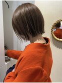 切りっぱなしボブ　タッセルボブ　オリーブベージュ　グレージュ