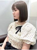 ボブ×赤み消しグレージュ