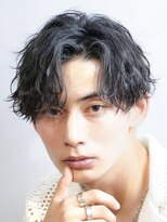 バイフィフス 原宿/表参道(by fifth) 原宿縦落ちツイストスパイラルパーマ微分けセンターパートウルフ