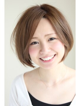 リッシュ(Hair&Eyelash Riche) グレージュショートボブ/透明感カラー/ひし形シルエット/小顔