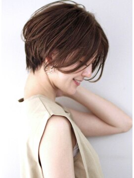 サーカス バイ ビュートリアム 青山(CIRCUS by BEAUTRIUM) ３０代　４０代　前髪長め　大人可愛い　骨格美　ふんわり