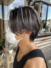 ダブルカラーやインナーカラー指名No.1！【神山安奈】