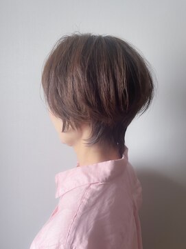 アンジェリカ(Angelica Total Beauty Lifestyle Design) くびれレイヤーショートカットエモージュカラー