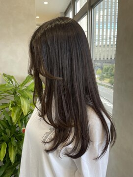 エレノア 枚方(Eleanor) 顔まわりレイヤーカット*Aya