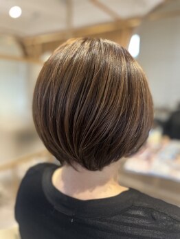 エムコレクション 丸亀店の写真/【髪を労りながら綺麗に染め上げ】大人女性の魅力を引き出す白髪染めや白髪ぼかしはおまかせください◎