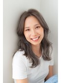 「透明感たっぷり！スモーキーグレージュ」