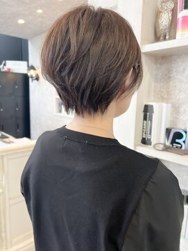 キャアリー(Caary) 福山市美容室Caary冬ヘア20代30代40代ふわっとショートヘア