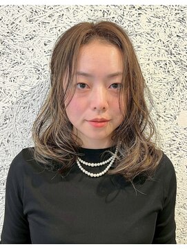 DAMANI 表参道 髪質改善/ヘッドスパ/ハイライト/白髪染め/白髪ぼかし/縮毛矯正 似合わせカット/ミディアムレイヤーカット[表参道駅]