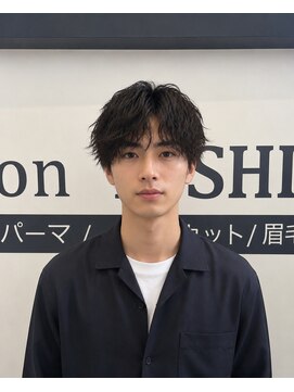 ビーシャイン(B-SHINE) メンズパーマ/メンズカット/シェービング/眉毛/メンズサロン