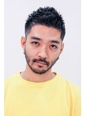 グラデーションフェード刈り上げウェットベリーショート
