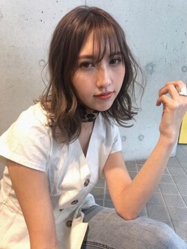 ラムデリカ(LUMDERICA) 若く見える髪型　透け感ミディ